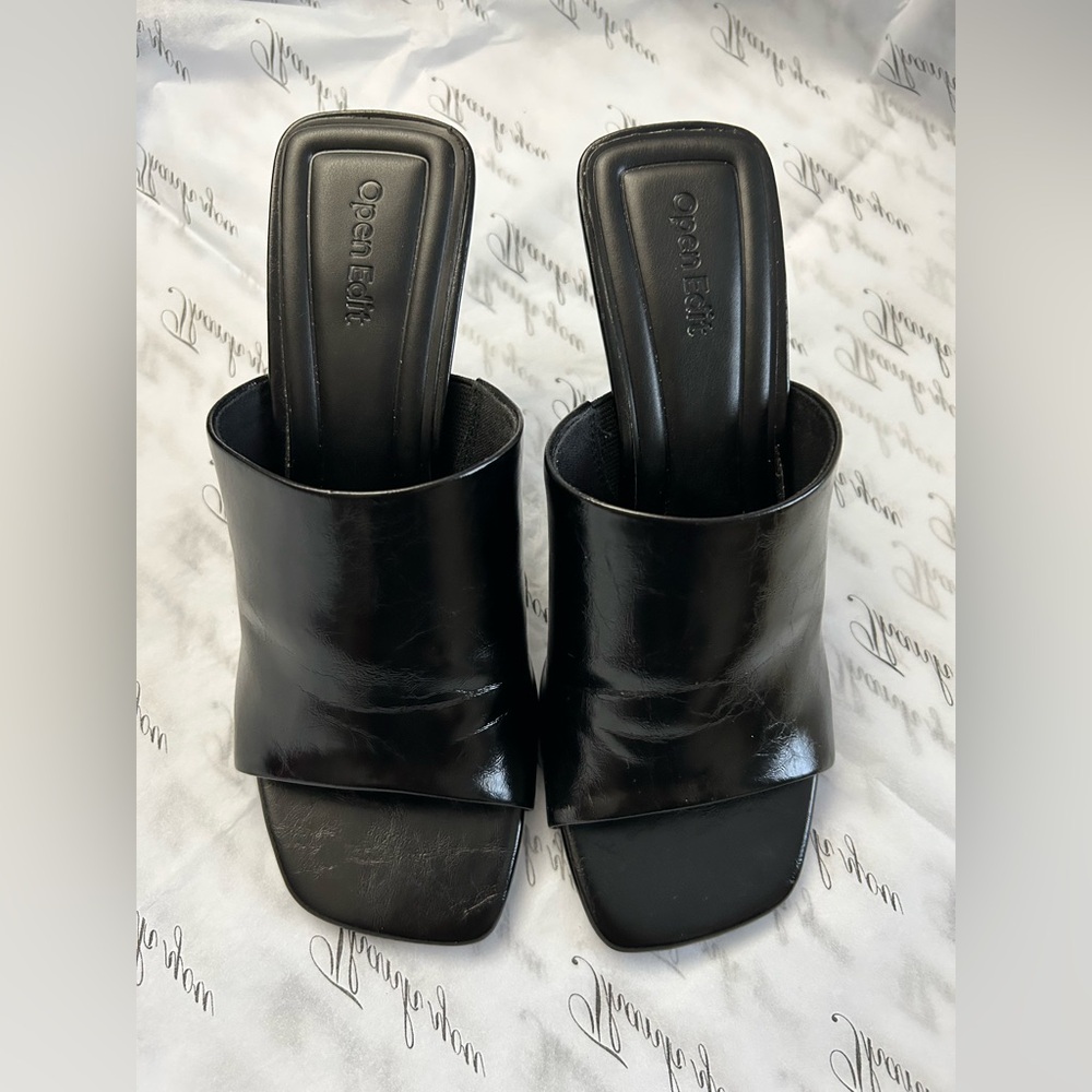 Open Edit Black Women's Sandals